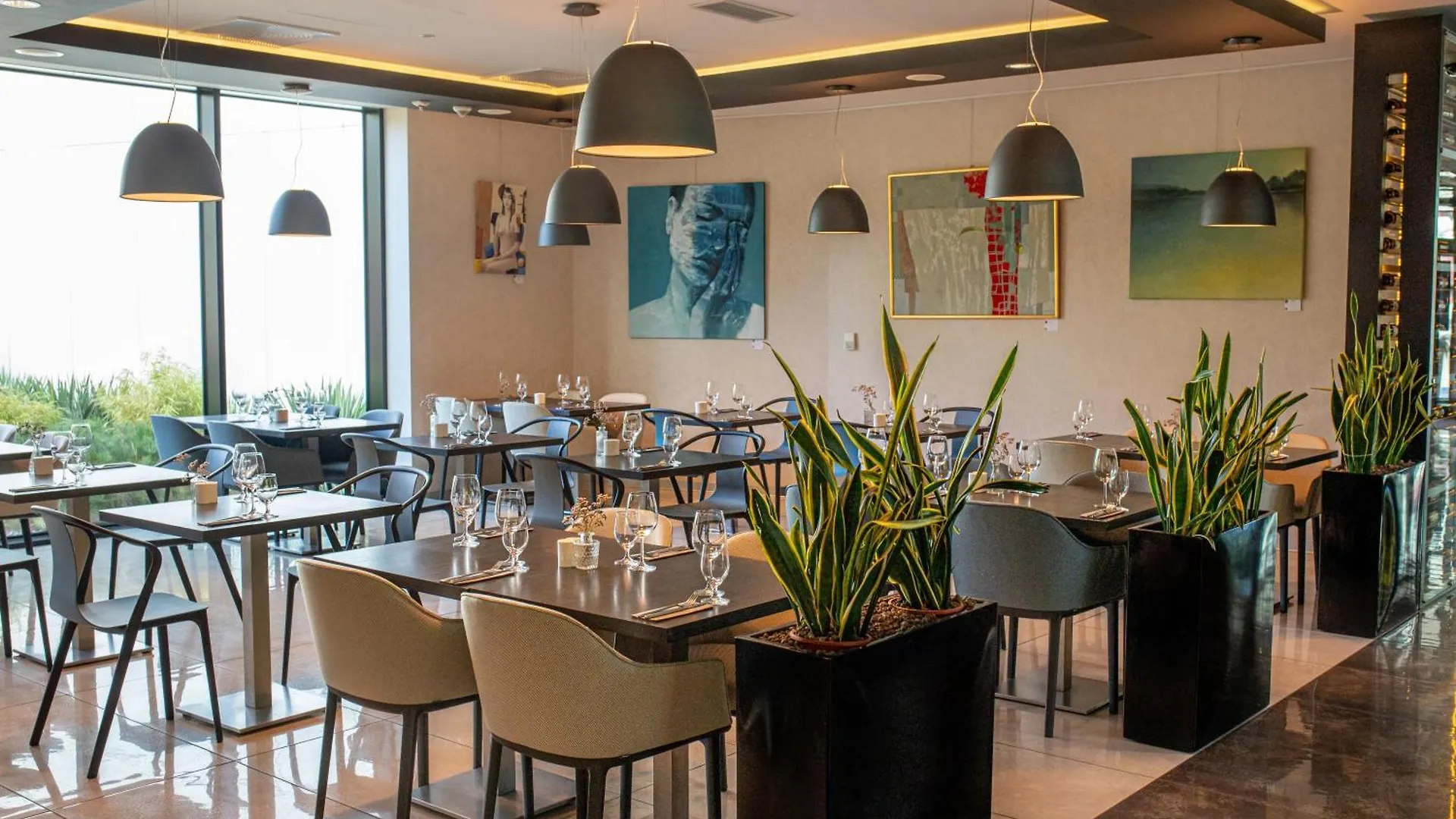 Q Hotel Plus Krakow 4*,  Poland