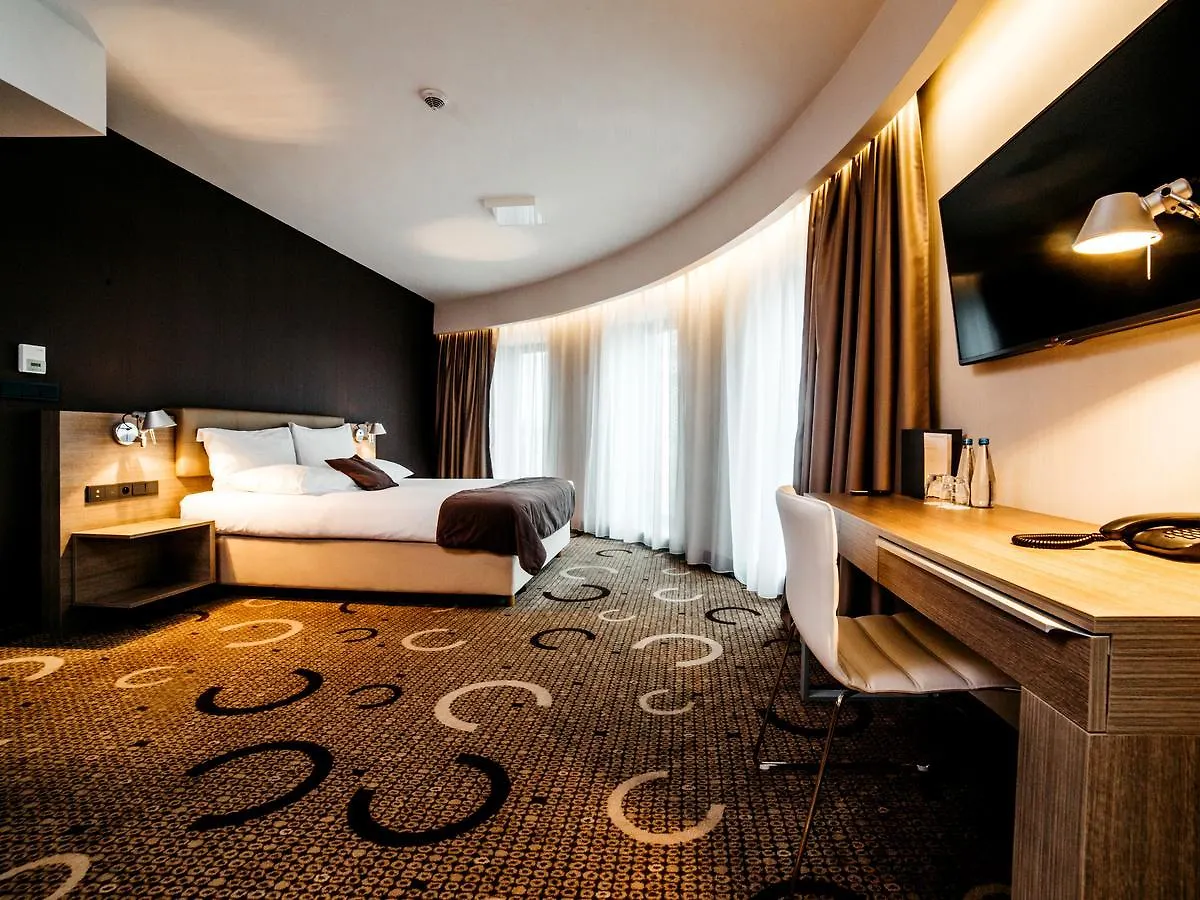Q Hotel Plus Krakow