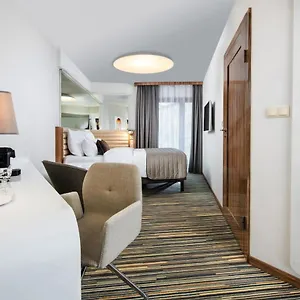Hotel Metropolis Design