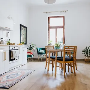 Atticus Apartmán